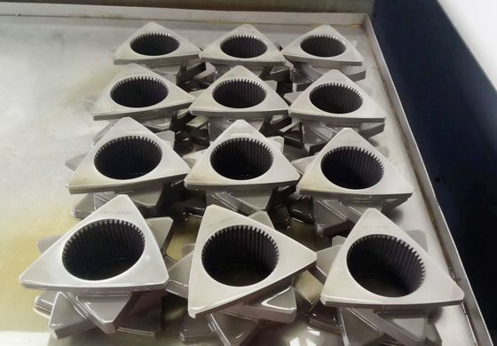 TEX54 İçin Yüksek Korozyon Direnci Çift Vidalı Ekstruder Parçaları Ekstruder Vida Elemanı