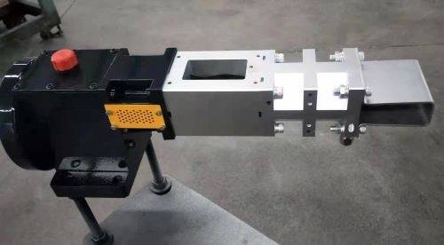 CPJ58 Plastik Endüstrisi için Yan Degazlama Dikiş Motoru Çift Makara Ekstrüder Yan Besleyici